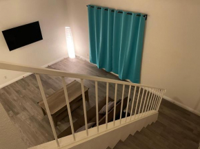 Golden Vegas Condo next to Airport & University